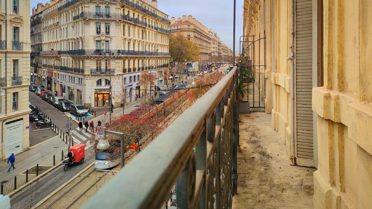 Appartement Appartemment Rue De La Republique, Joli Et Moderne Au Coeur Du Centre à Marseille Extérieur photo
